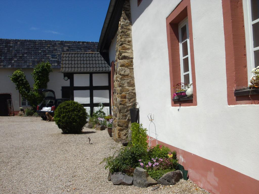 Haus Klara Ξενοδοχείο Mannebach  Εξωτερικό φωτογραφία